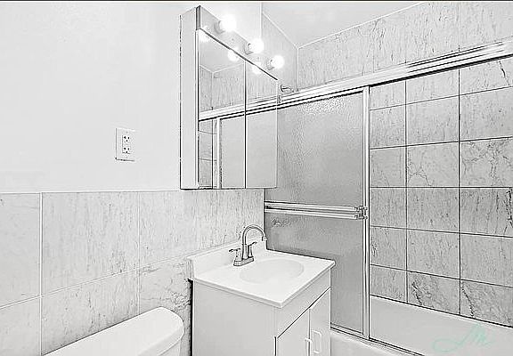 4th image of 172 E 92nd St APT 5A