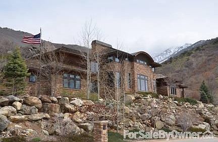 Mountain home
						:
						Beautiful view with privacy
