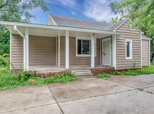 2163 Virginia Dr, Troy, MI