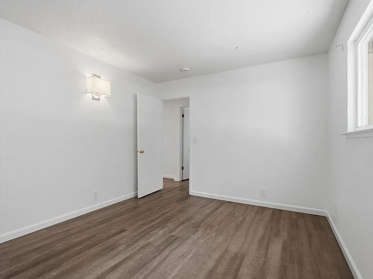 2224 N Bethel Ave — Photo 27