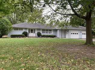 2288 Lowry St, Aurora, IL 60506