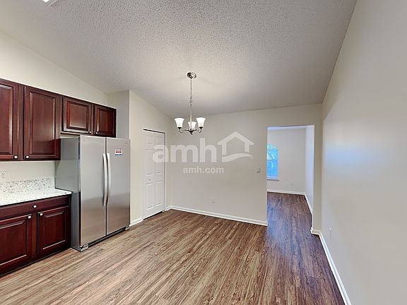 4th image of 745 Grand Parke Dr