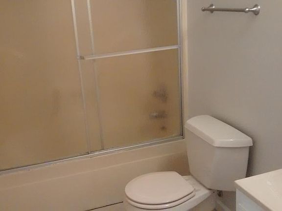 5th image of 56 Welch Dr