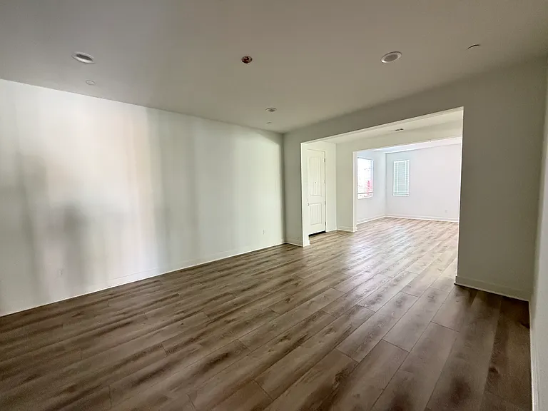 14072 Volare Ct — Photo 22