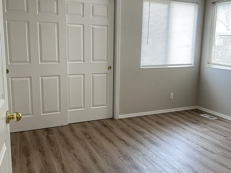 6733 W Overland Rd — Photo 11
