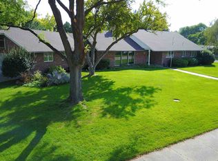 2202 Birchwood Rd, North Platte, NE 69101