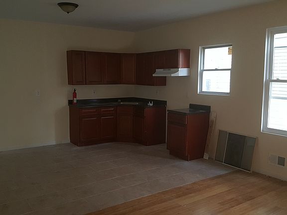 5th image of 303 Renner Avenue # First Floor