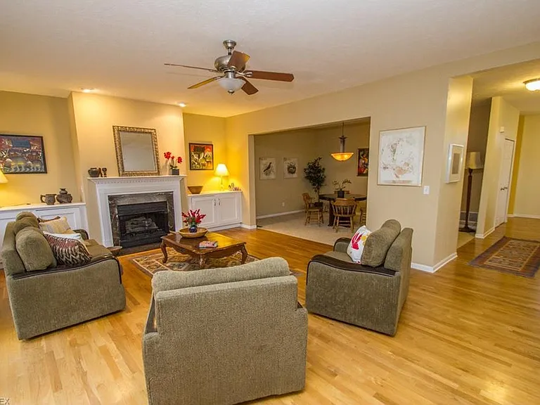 8430 Chester Pkwy — Photo 4