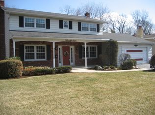 5801 Dearborn Pkwy, Downers Grove, IL 60516