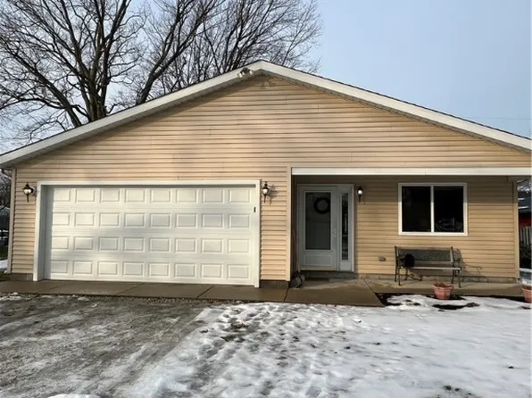 1216 Argyle Dr, Madison, OH 44057
