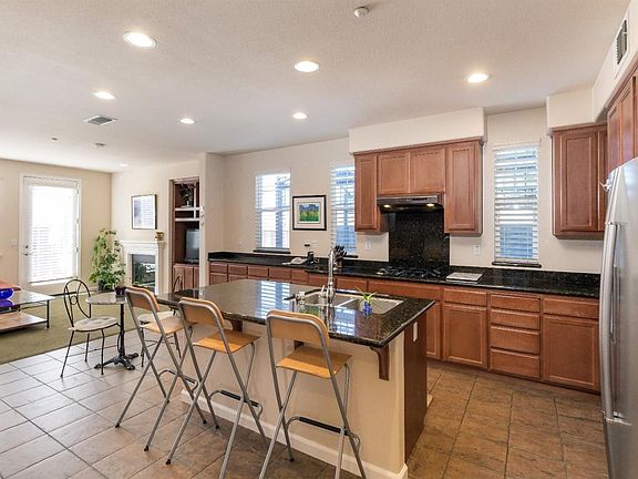 4th image of 1346 Trailside Ln