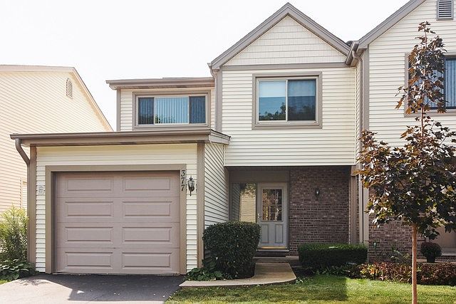 1st image of 377 E Forest Knoll Dr