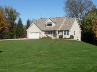 3121 187th Street Ct N, East Moline, IL 61244