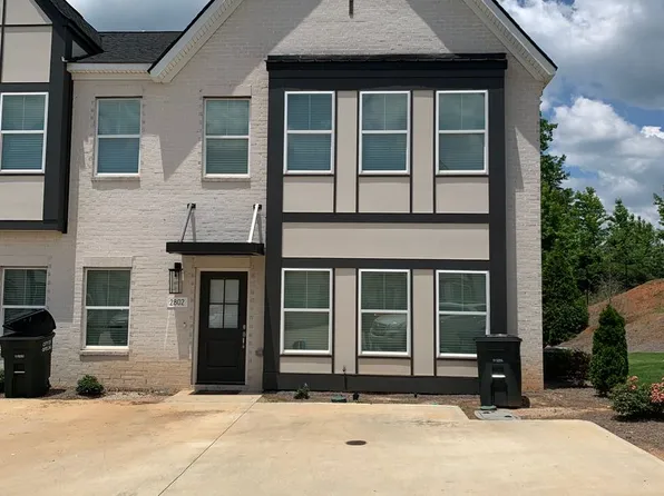 2802 Ridge Crest Ct, Opelika, AL 36801