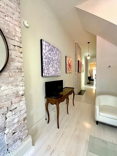 2 bed, 1600 sqft, $2,650 — Photo 2