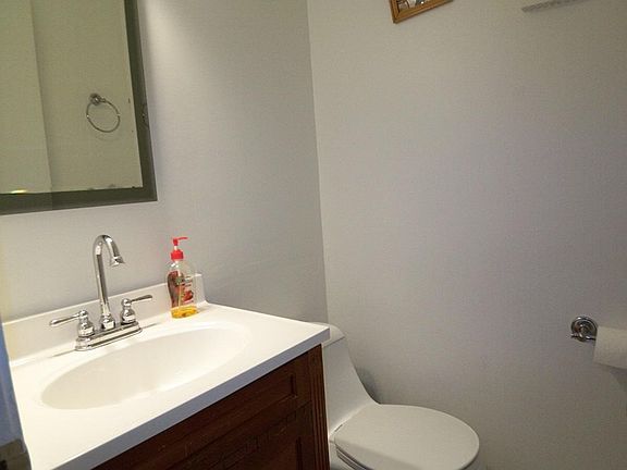 4th image of 2071 Danbury Pl