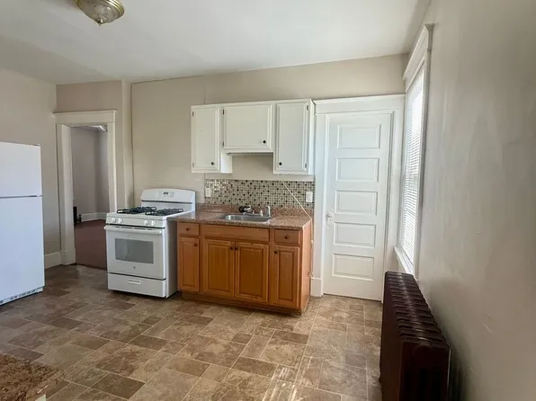 353 Division St, Amsterdam, NY 12010