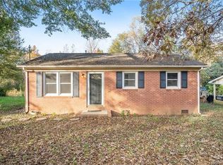 3616 Chapelwood Dr, Gastonia, NC 28052