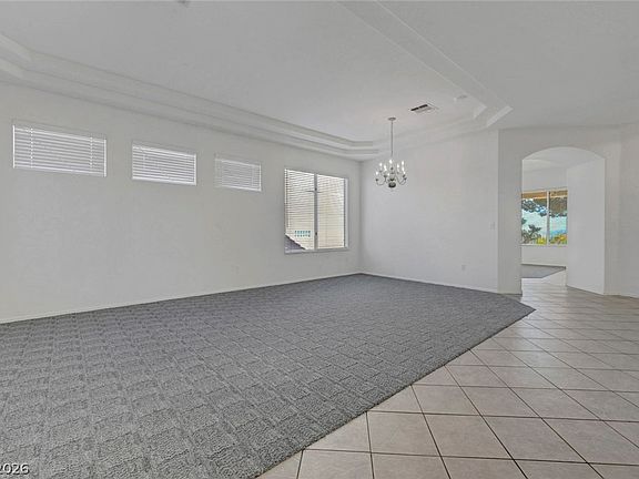 3rd image of 2221 High Mesa Dr