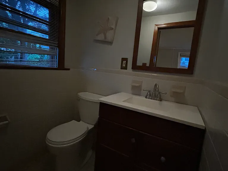 383 Jefferson Ave — Photo 11