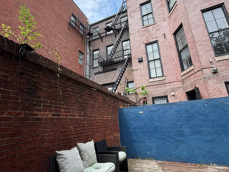 211 E Chase St #1 — Photo 22
