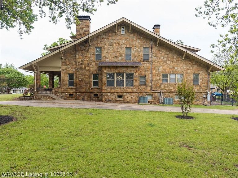 Listing photo 4