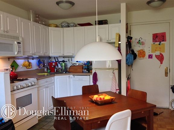 3rd image of 129 Boerum Pl APT 5H