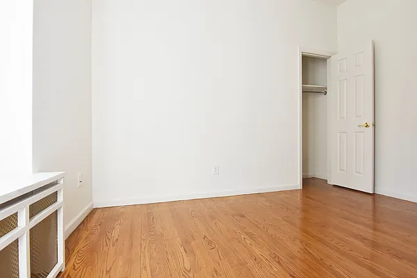 Rented by Balass Ralph, LREB | media 10