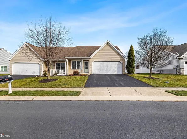 3121 Faire Wynd Pl, Dover, PA 17315