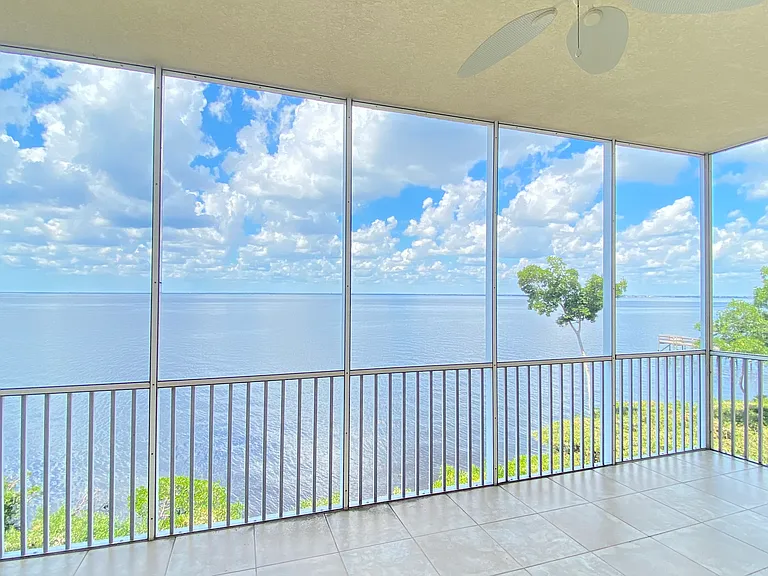 Panoramic Waterview