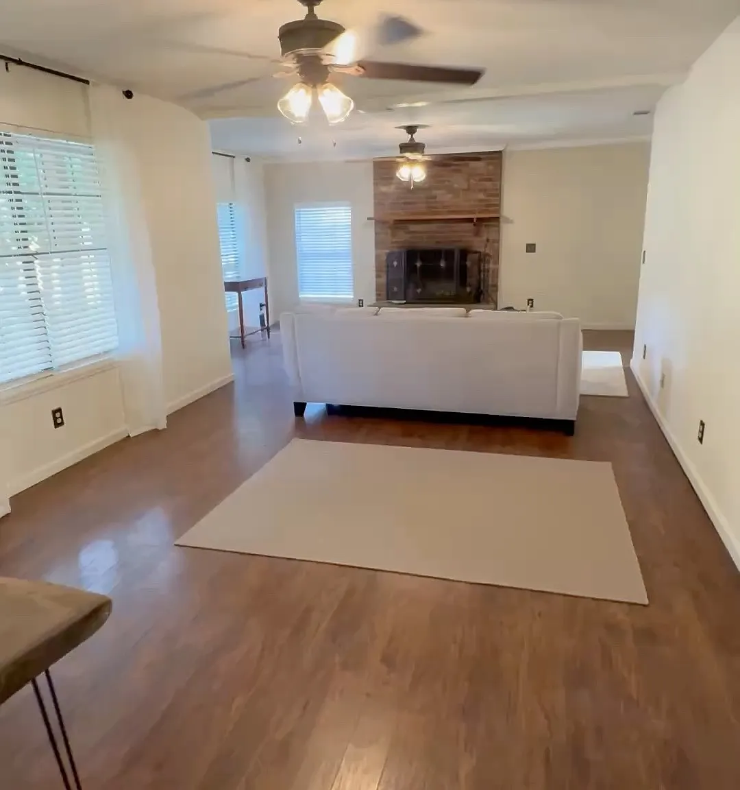 3 bed, 1600 sqft, $1,850 — Photo 1