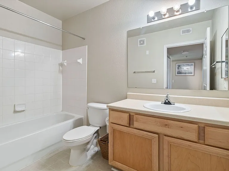 2950 Viscaya Pl #104 — Photo 21