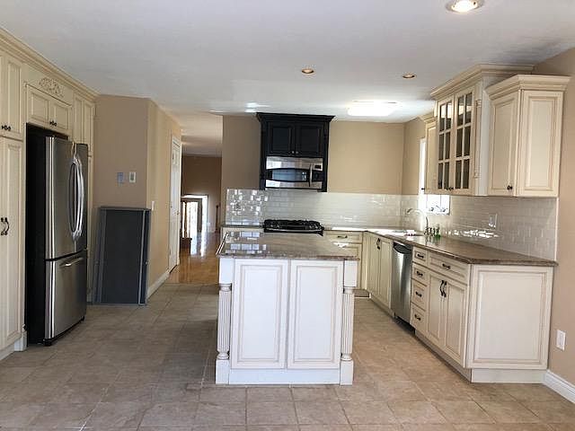 1st image of 428 Stobe Ave