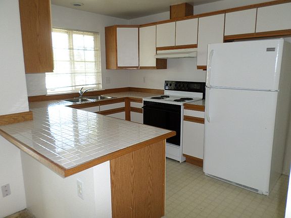 3rd image of 63 Northridge Ter APT 22