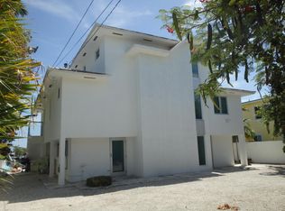 590 Beach Rd, Tavernier, FL 33070