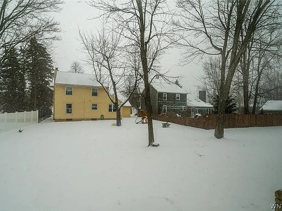 3rd image of 383 S Ellicott Creek Rd