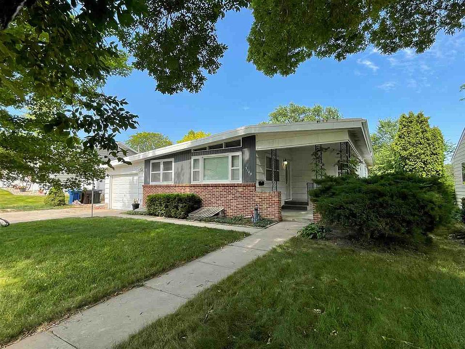1st image of 3109 10th Ave