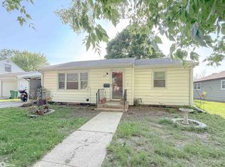 315 6th St SW, Hampton, IA 50441