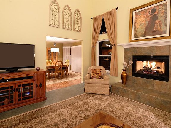 4th image of 4575 Pearl Ct