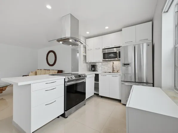471 Capri J, Delray Beach, FL 33484