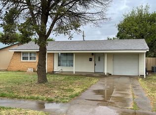 1507 Dallas St, Plainview, TX 79072