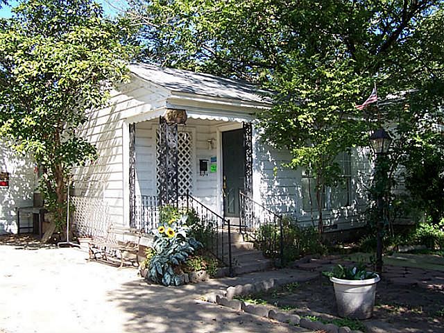 1st image of 8621 Craige Dr