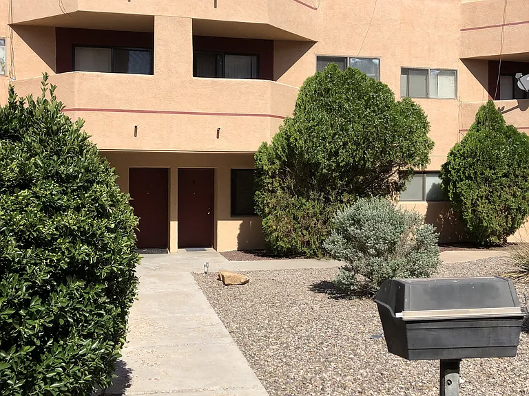 Hacienda del Sol — Photo 4