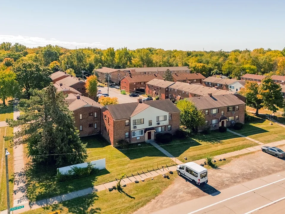 Dolphin Gardens Apartments