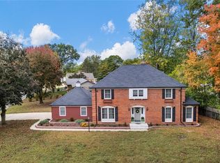 37 Lakeshore Dr, Danville, IL