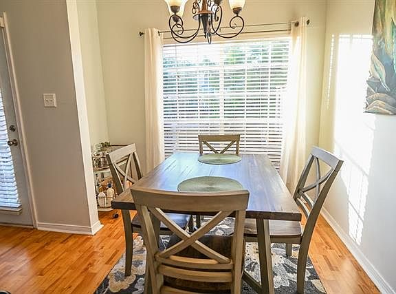 5th image of 2317 Southlake Ct