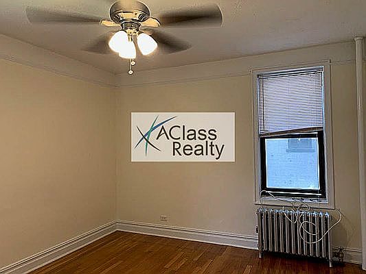 2nd image of 33-14 Ditmars Blvd #C13