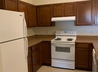 1806 Pier Way APT 211, Bloomington, IL 61704