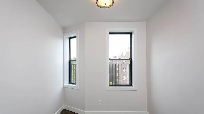 Rented by Nooklyn NYC LLC | media 7