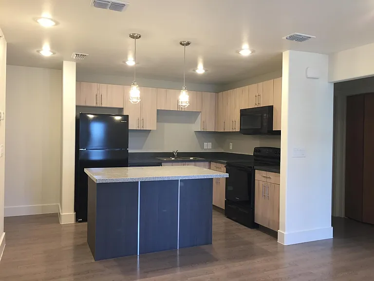 2 BED KITCHEN